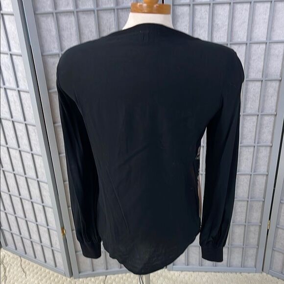 Tristan Elegant Black and Cream Floral Top - Picture 3 of 4